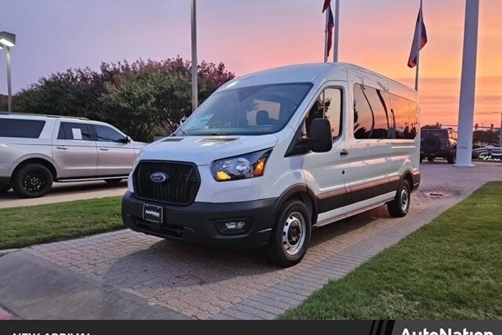 2025 Ford Transit photo 1