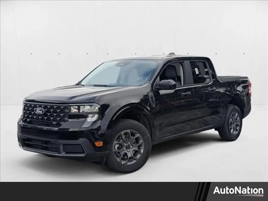 2025 Ford Maverick XLT photo 1
