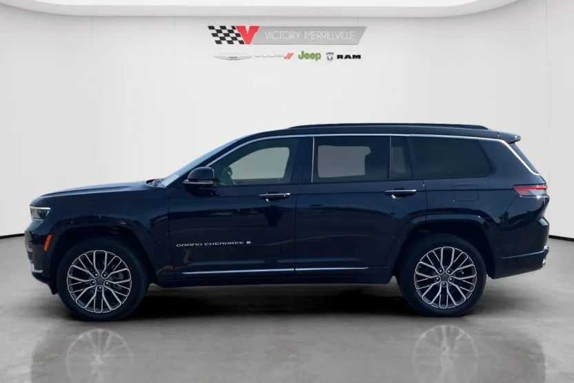 2024 Jeep Grand Cherokee L Summit photo 1