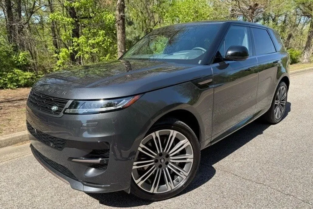 2025 Land Rover Range Rover Sport SE photo 1