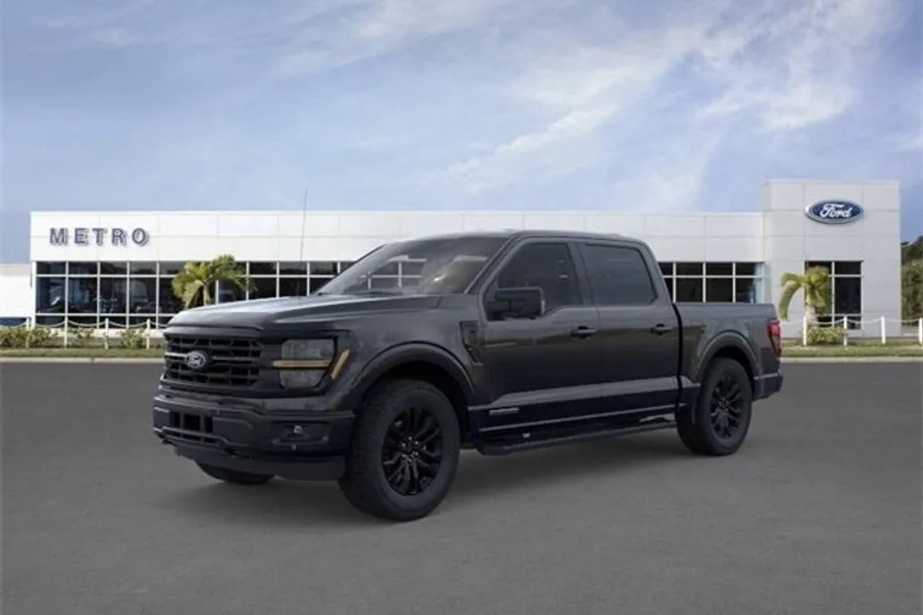 2025 Ford F-150 XLT photo 1