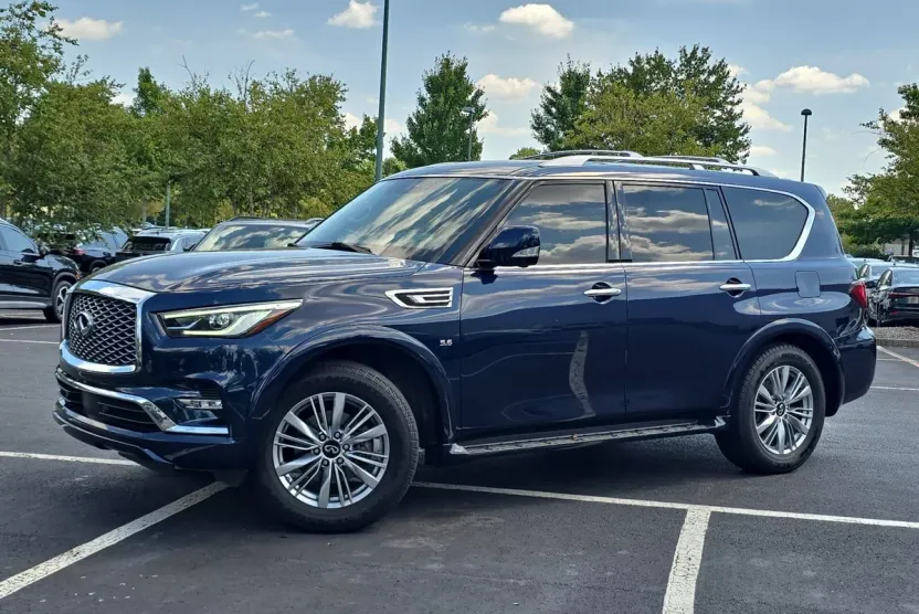 2020 Infiniti QX80 Luxe photo 1