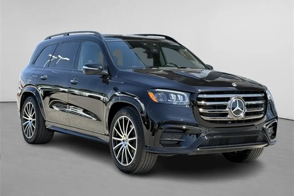 2025 Mercedes Benz GLS 450 4MATIC photo 1