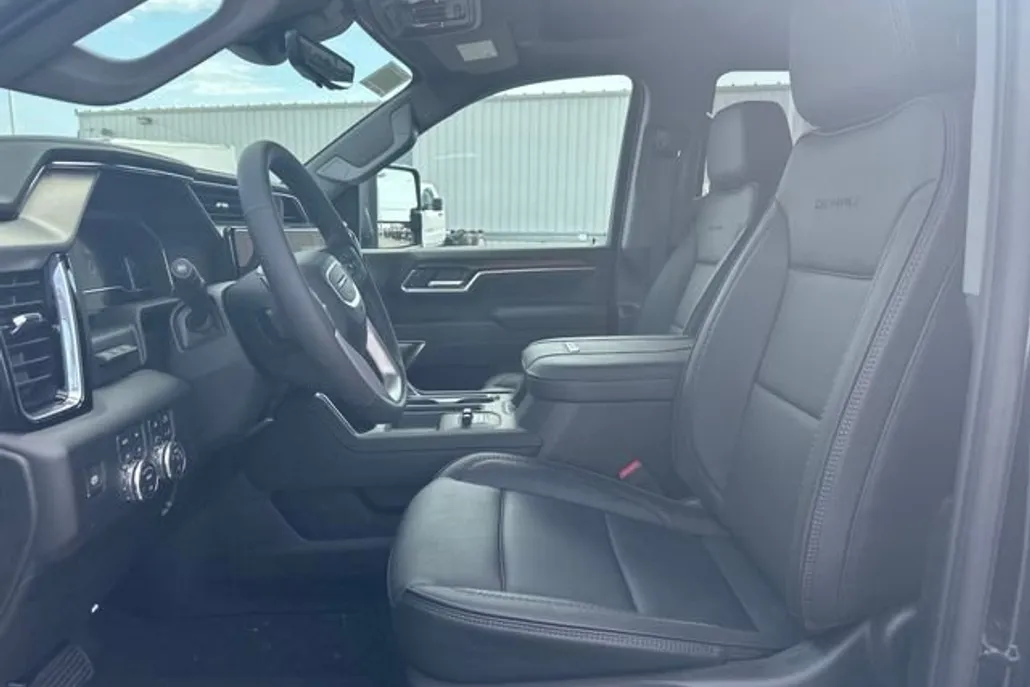 2025 Gmc Sierra 2500 HD Denali photo 1