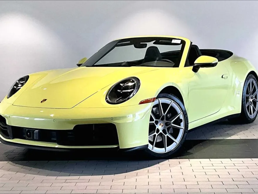 2025 Porsche 911 Cabriolet photo 1