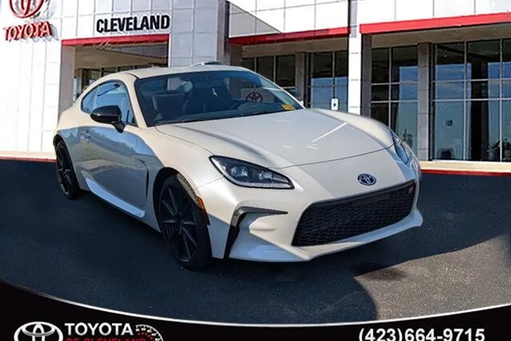 2024 Toyota GR86 Premium photo 1