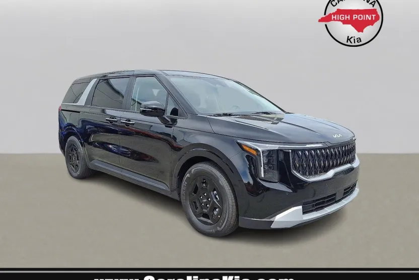 2025 Kia Carnival LXS photo 1