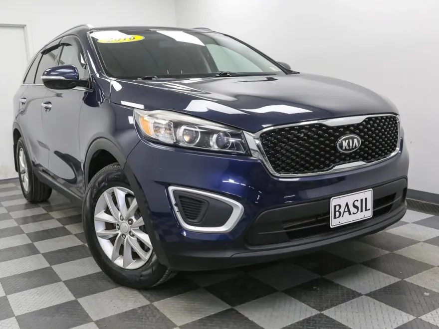 2016 Kia Sorento LX photo 1