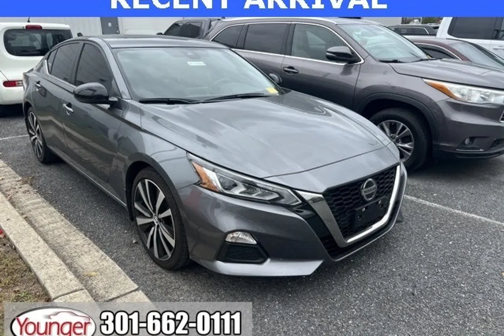 2020 Nissan Altima 2.5 SR photo 1