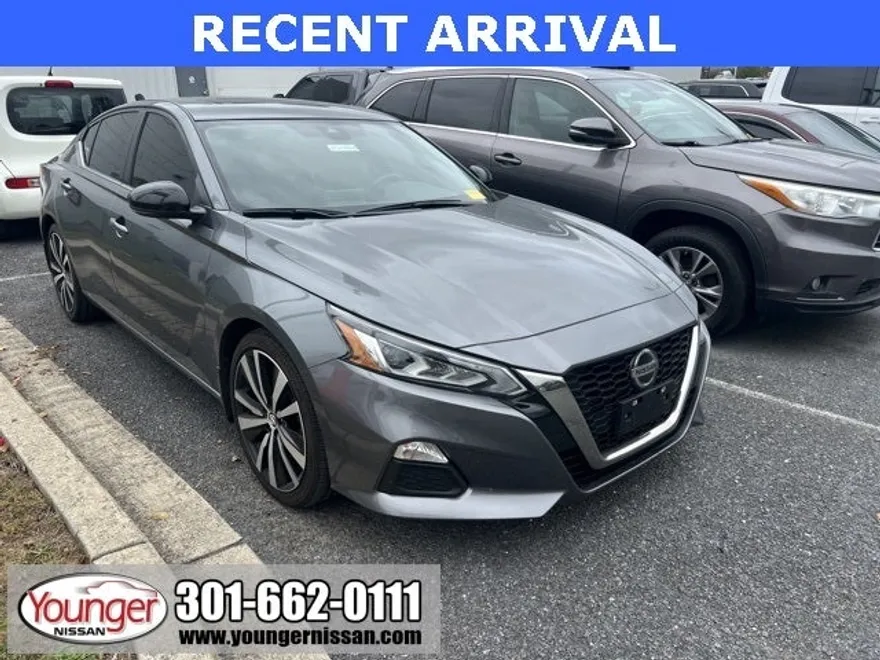2020 Nissan Altima 2.5 SR photo 1