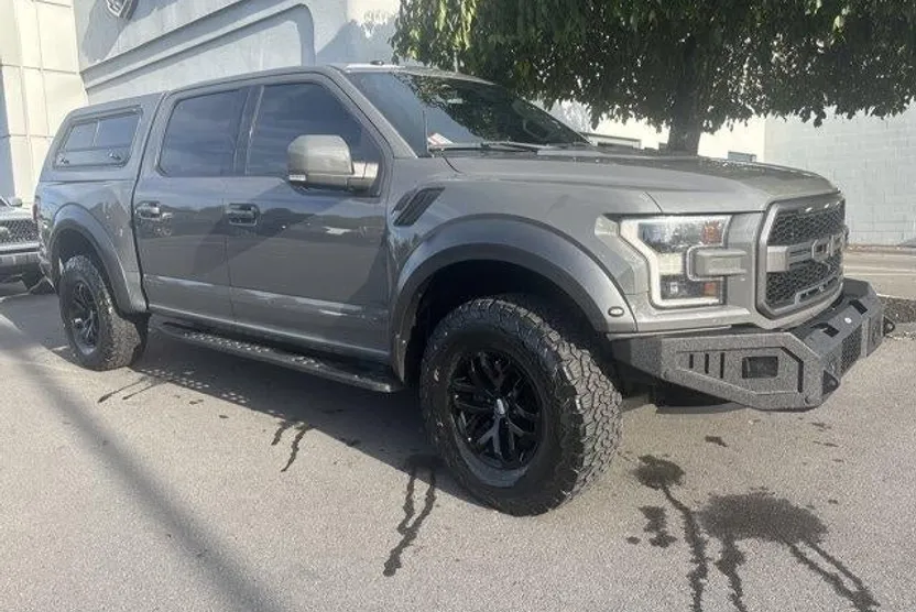 2018 Ford F-150 Raptor photo 1