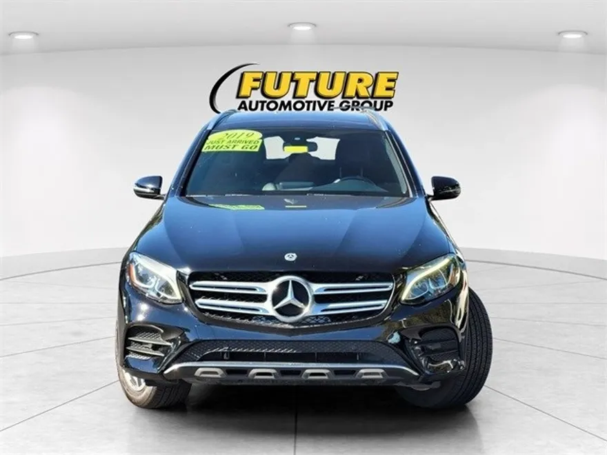 2019 Mercedes Benz GLC 300 photo 1