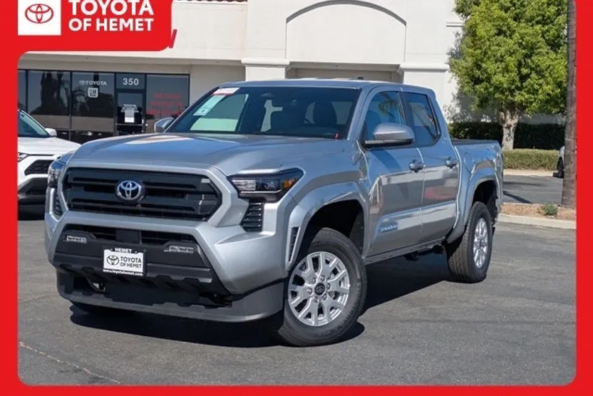 2025 Toyota Tacoma SR5 photo 1