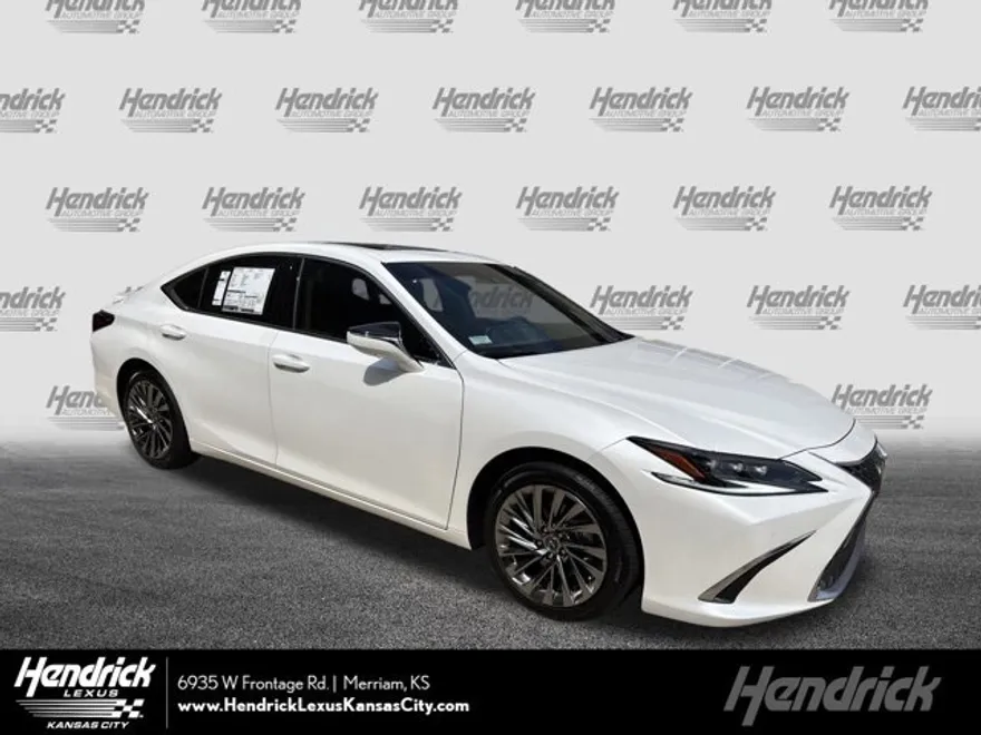 2025 Lexus ES 300h Ultra Luxury photo 1