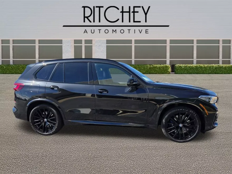 2023 Bmw X5 M50i photo 1