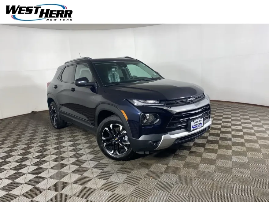 2021 Chevrolet Trailblazer LT photo 1
