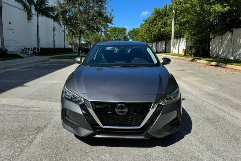 2021 Nissan Sentra S photo 1