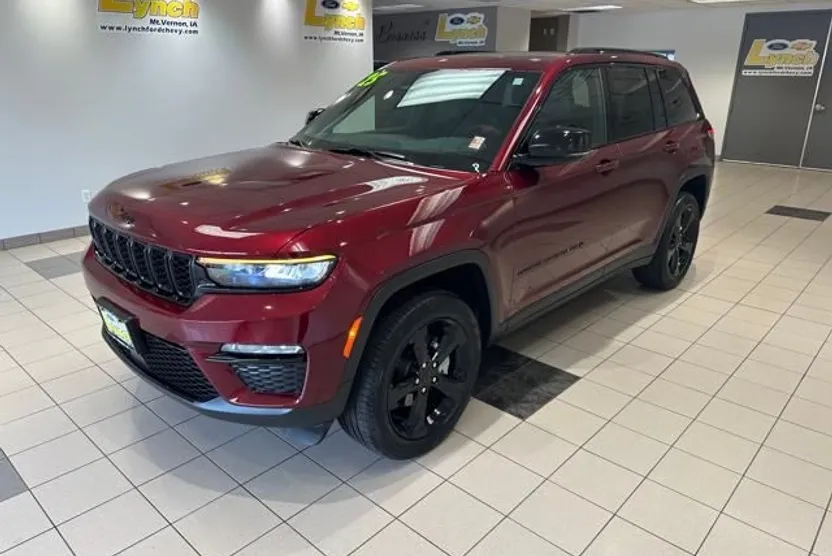2025 Jeep Grand Cherokee Limited photo 1