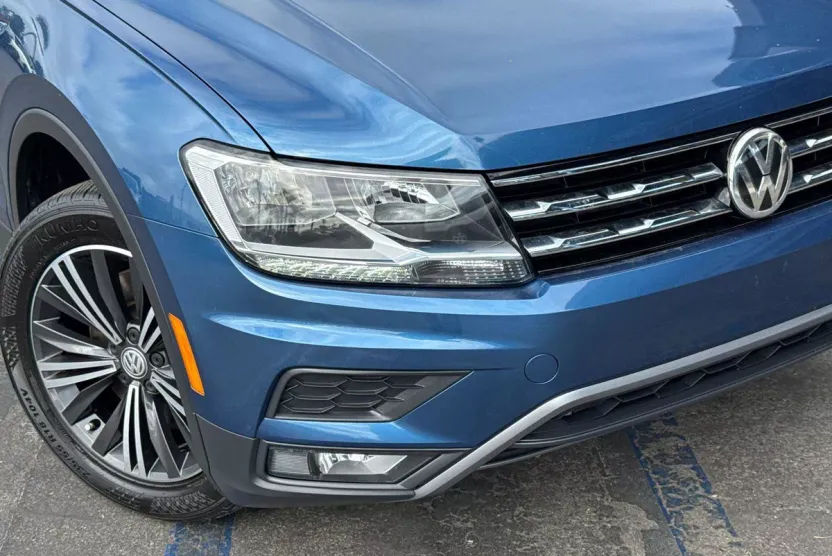 2018 Volkswagen Tiguan SEL photo 1