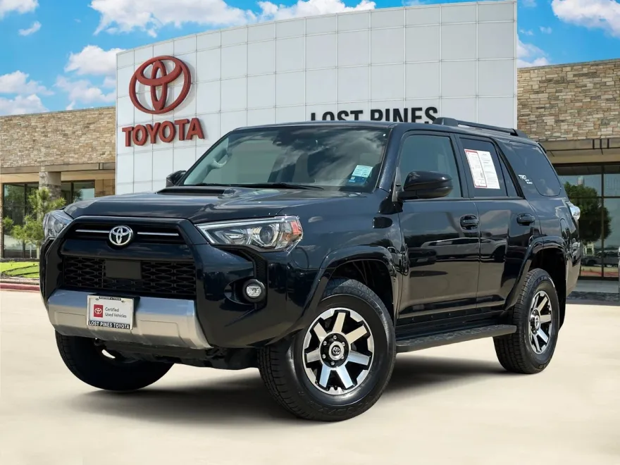 2024 Toyota 4Runner TRD Off-Road photo 1