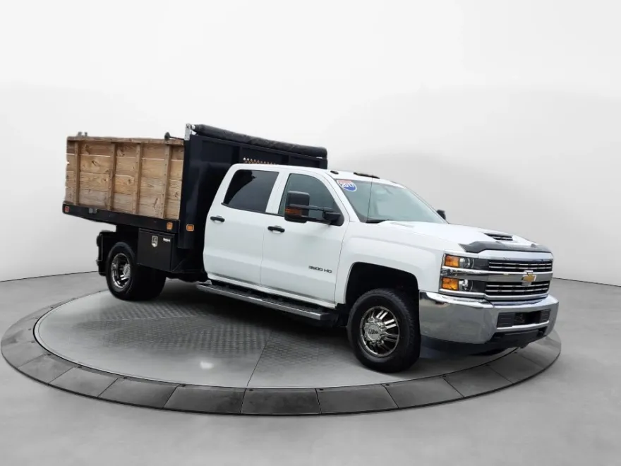 2017 Chevrolet Silverado 3500HD Work Truck photo 1