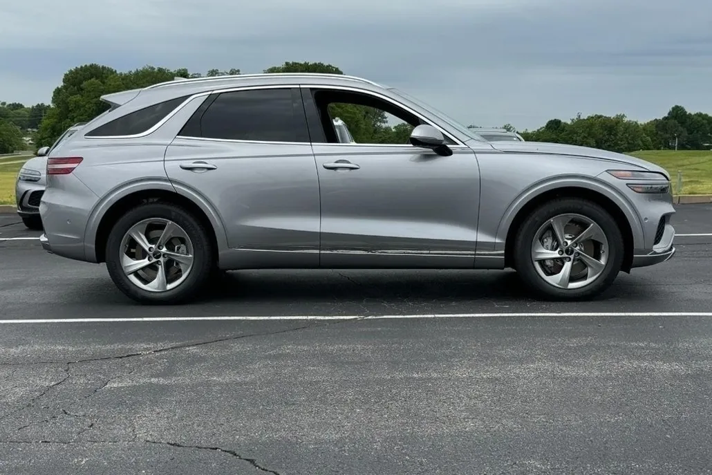 2026 Genesis GV70 2.5T Advanced photo 1