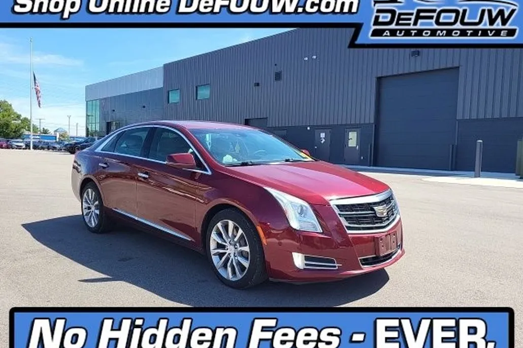 2017 Cadillac XTS Luxury photo 1