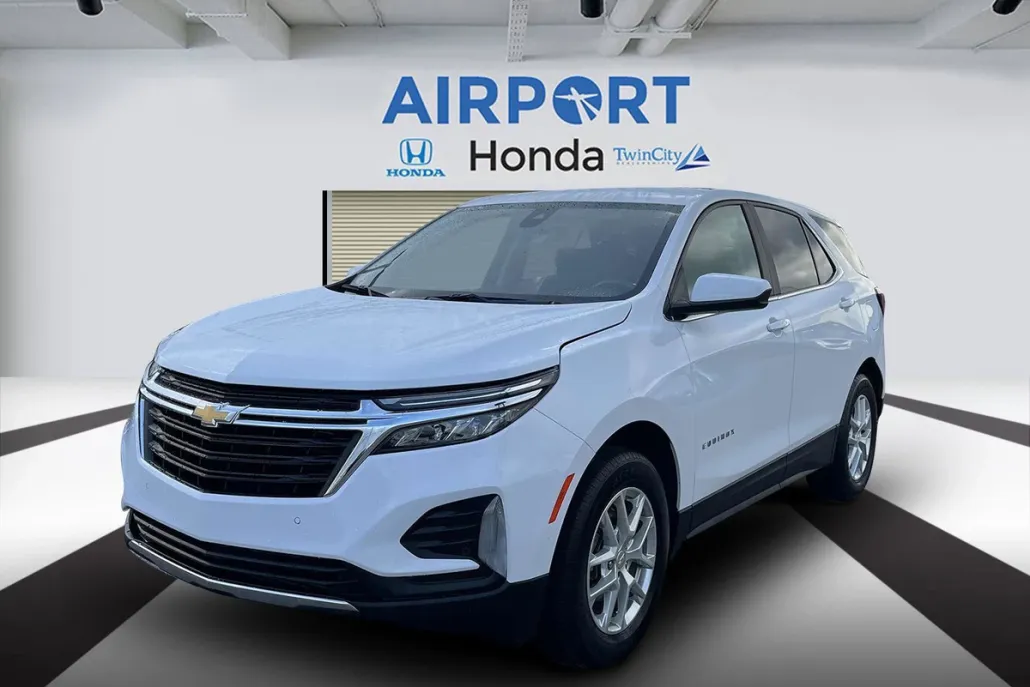 2024 Chevrolet Equinox LT photo 1
