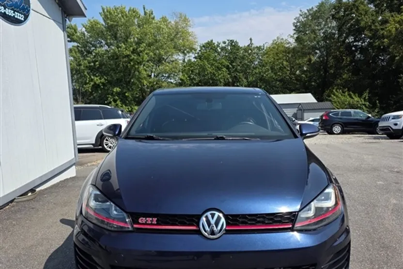 2017 Volkswagen Golf GTI Sport SE Autobahn photo 1