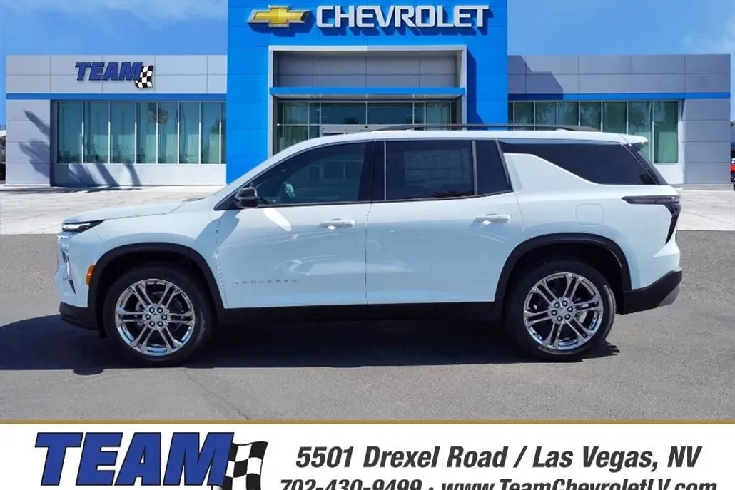 2025 Chevrolet Traverse photo 1