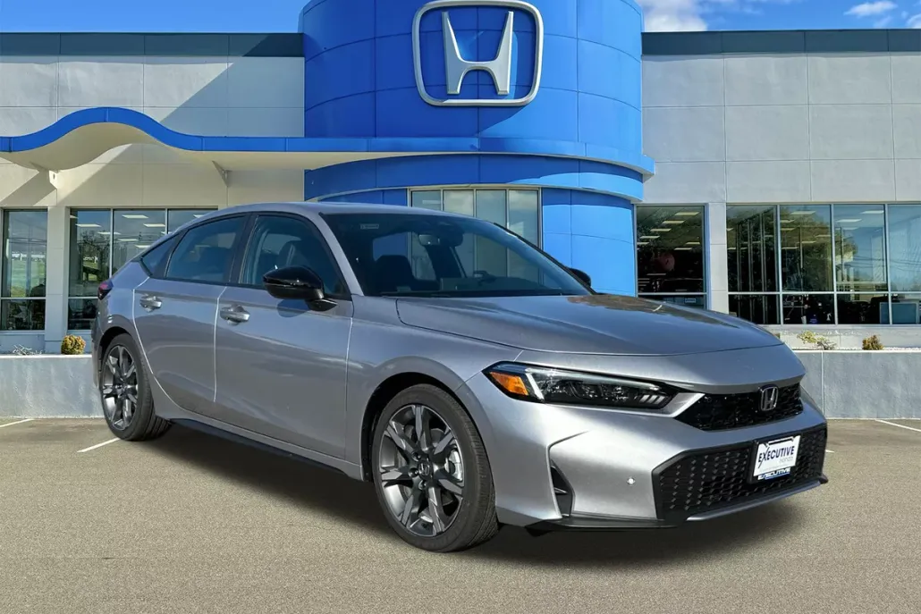 2026 Honda Civic Hatchback Touring Hybrid photo 1