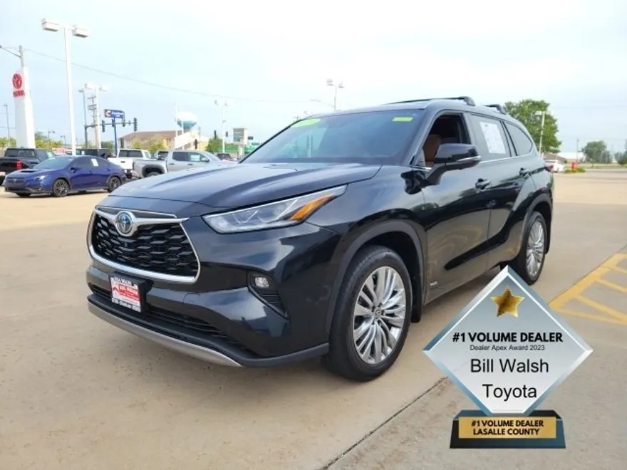 2023 Toyota Highlander Hybrid Platinum photo 1