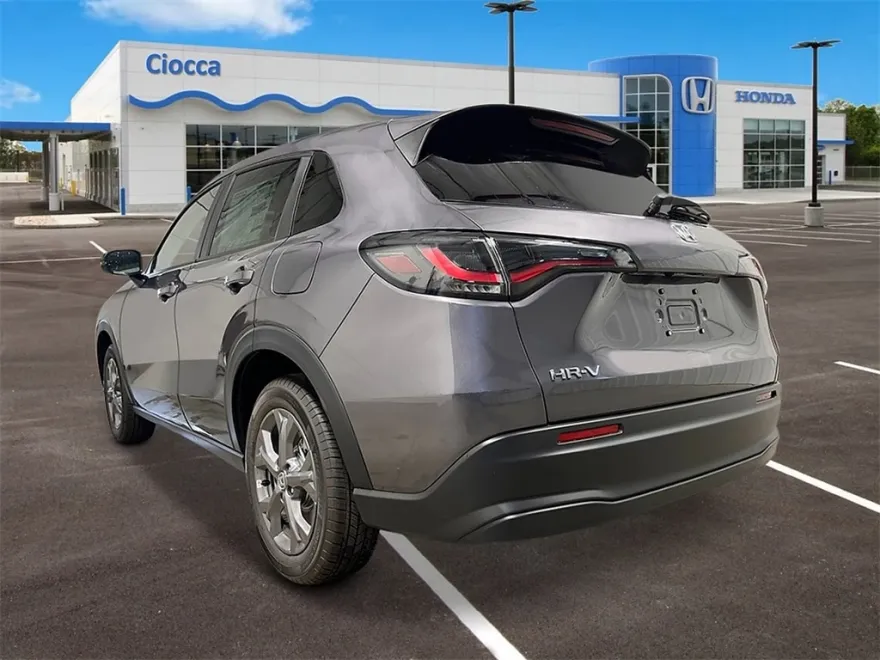 2026 Honda HR-V LX photo 1