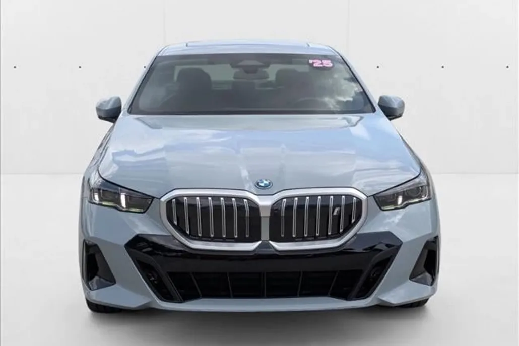 2025 Bmw i5 eDrive40 photo 1