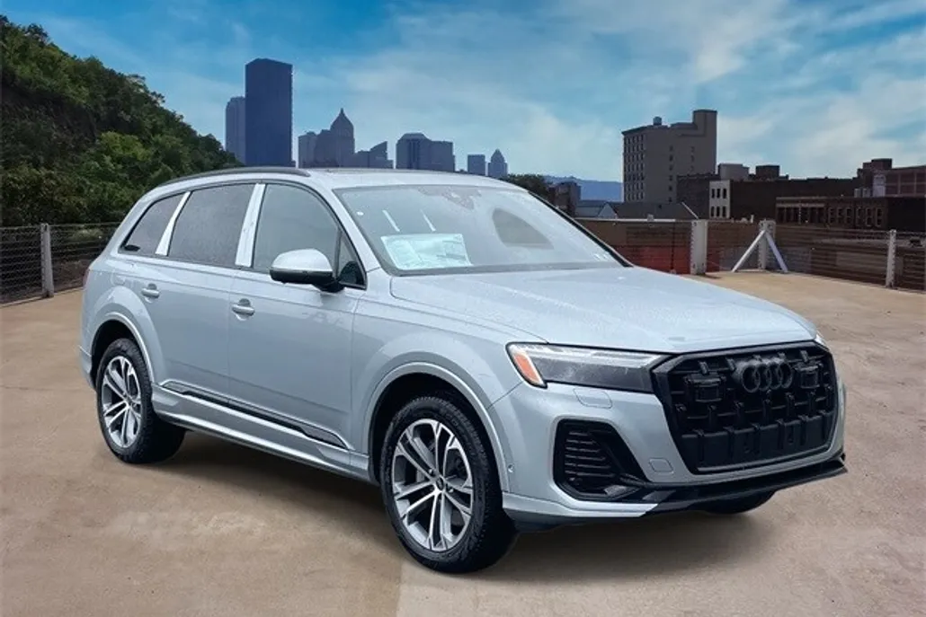 2025 Audi Q7 45 Premium photo 1