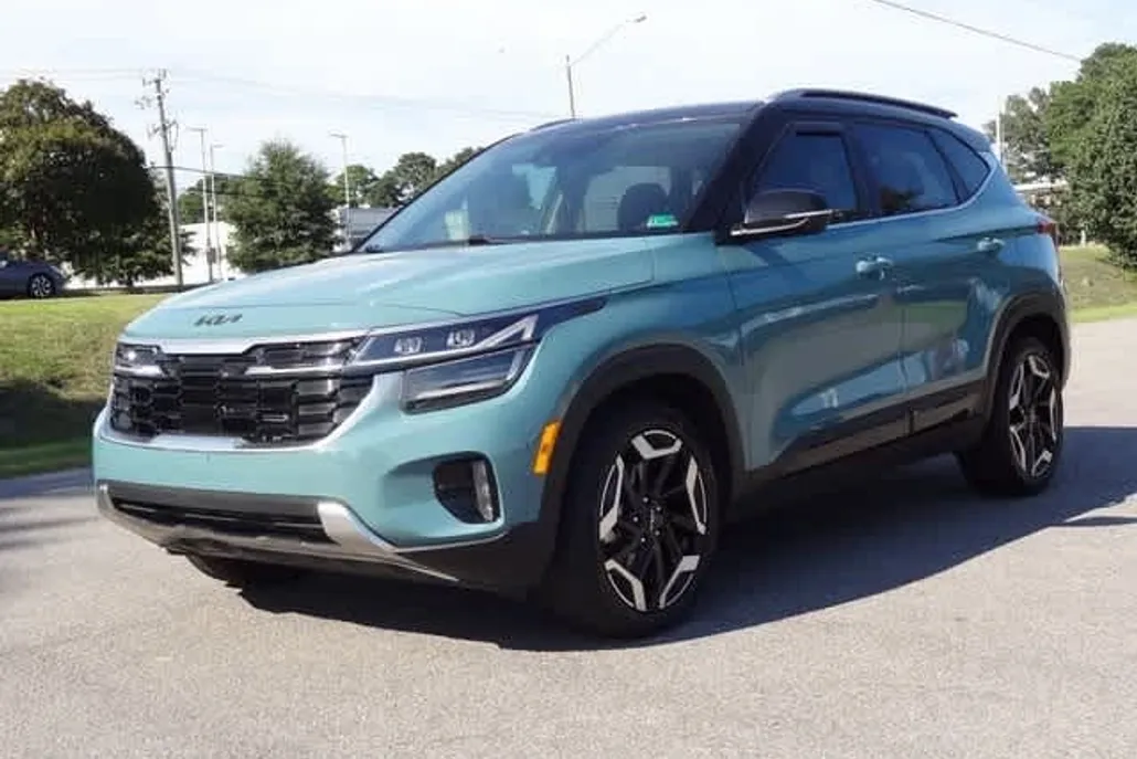 2024 Kia Seltos SX photo 1
