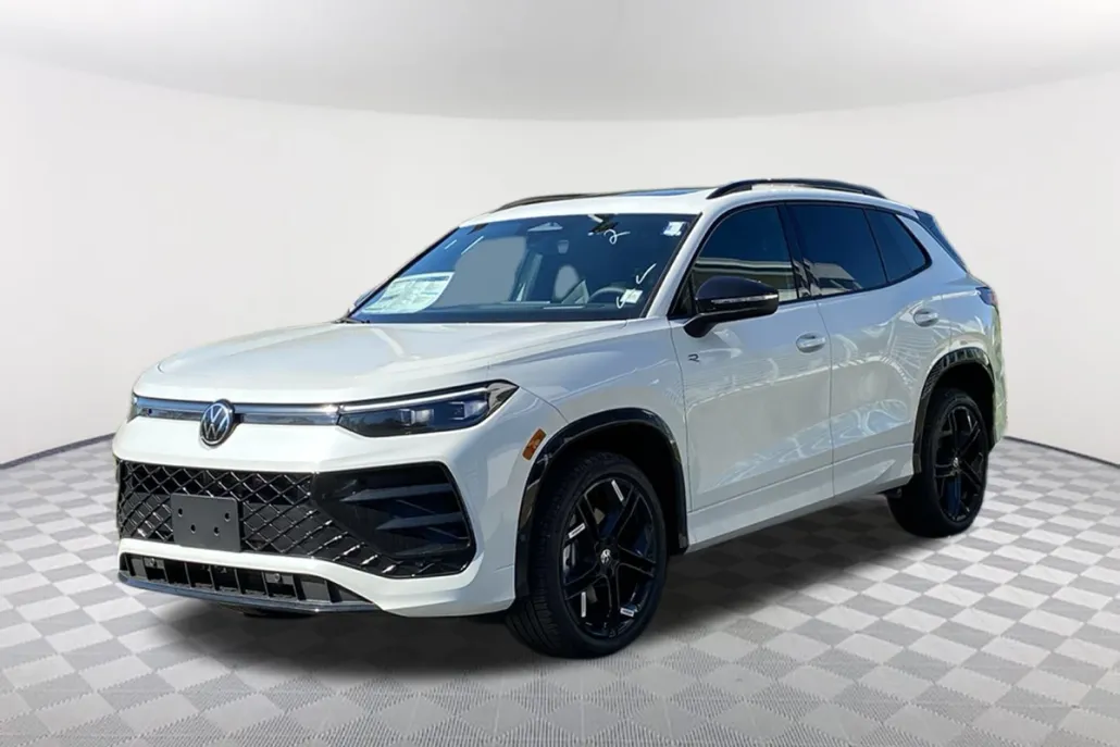 2025 Volkswagen Tiguan SE R-Line Black photo 1