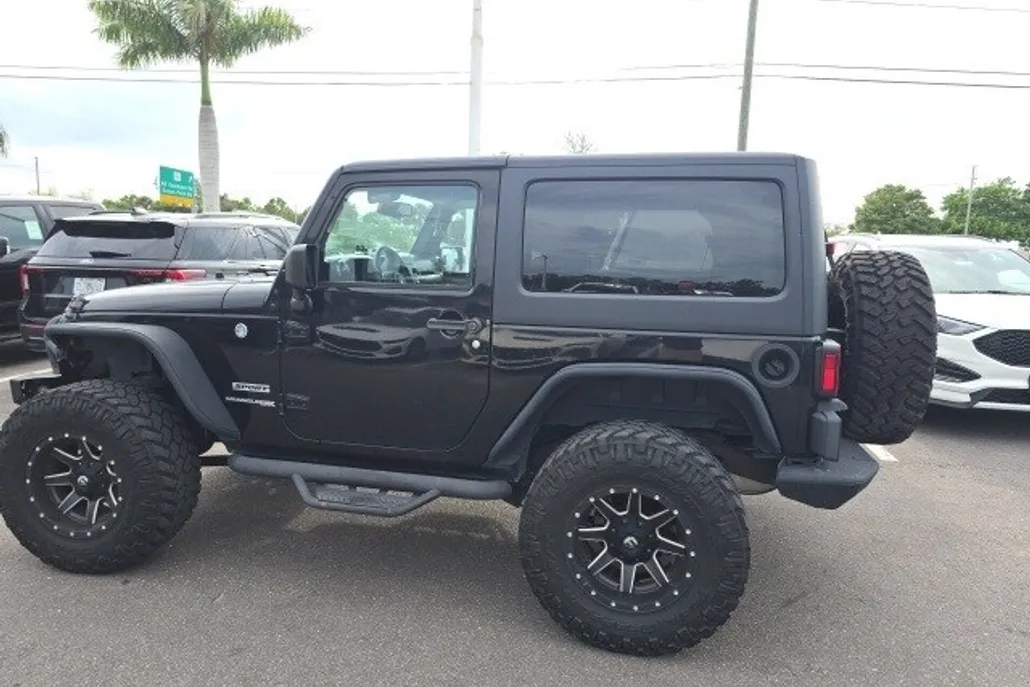 2018 Jeep Wrangler Sport S photo 1