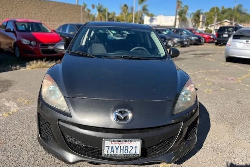 2013 Mazda Mazda3 Touring photo 1