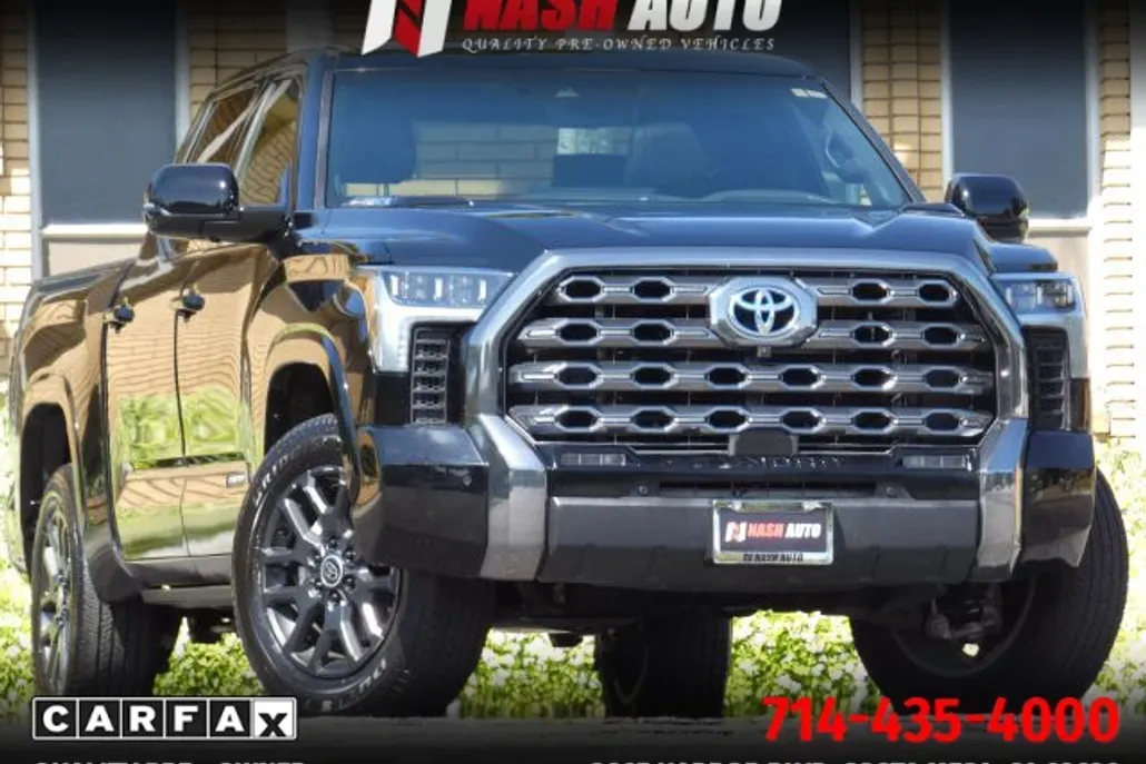 2024 Toyota Tundra CrewMax Platinum photo 1