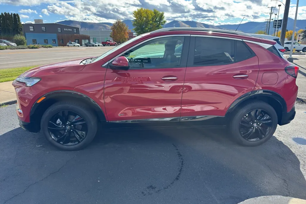 2026 Buick Encore GX Sport Touring photo 1