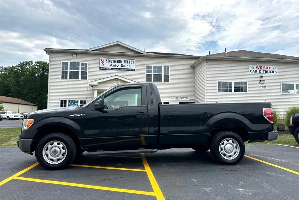 2010 Ford F-150 photo 1