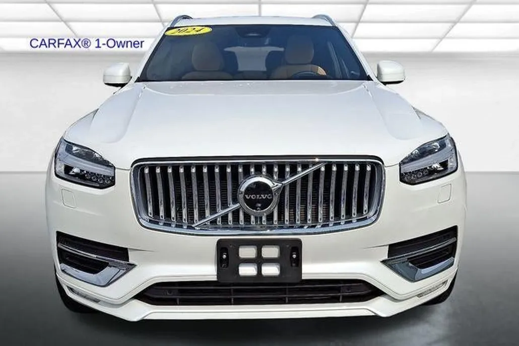 2024 Volvo XC90 AWD Ultimate photo 1