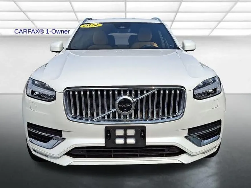 2024 Volvo XC90 AWD Ultimate photo 1