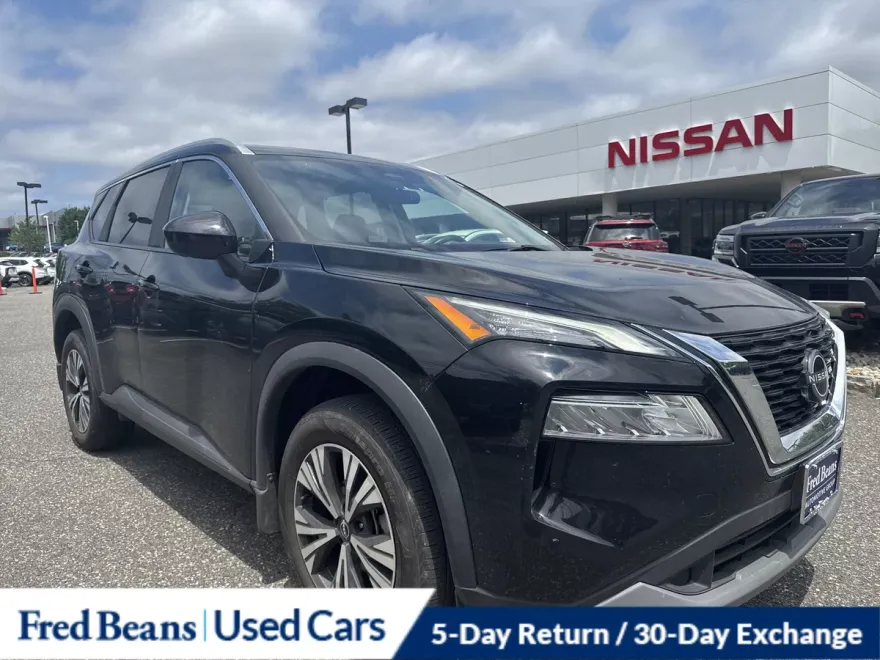 2023 Nissan Rogue SV photo 1