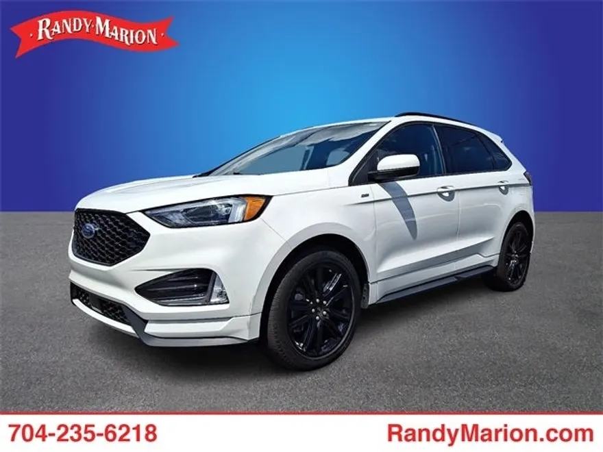 2022 Ford Edge ST photo 1