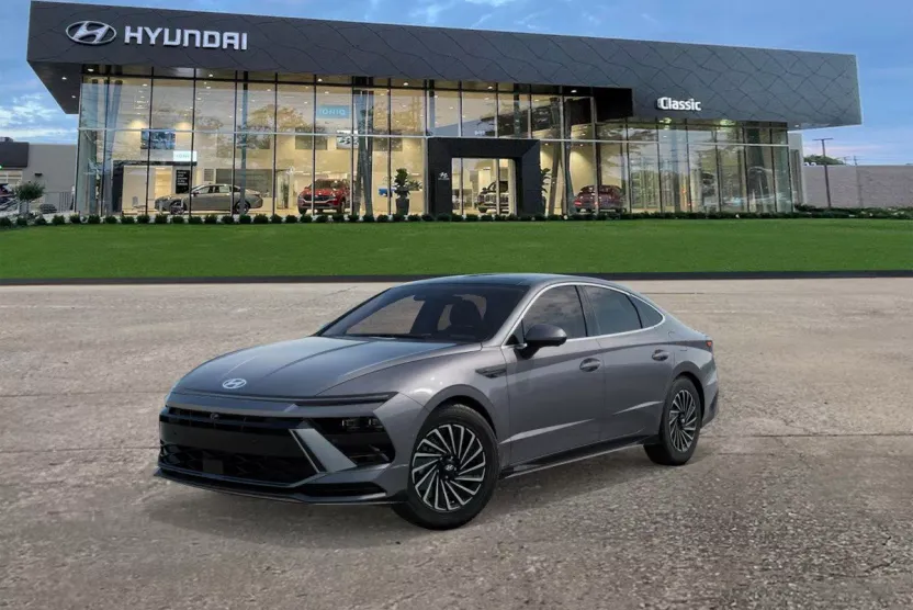 2026 Hyundai Sonata Hybrid photo 1