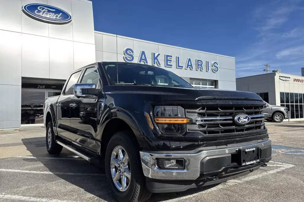 2024 Ford F-150 XLT photo 1