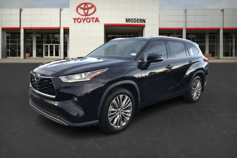 2022 Toyota Highlander Platinum photo 1