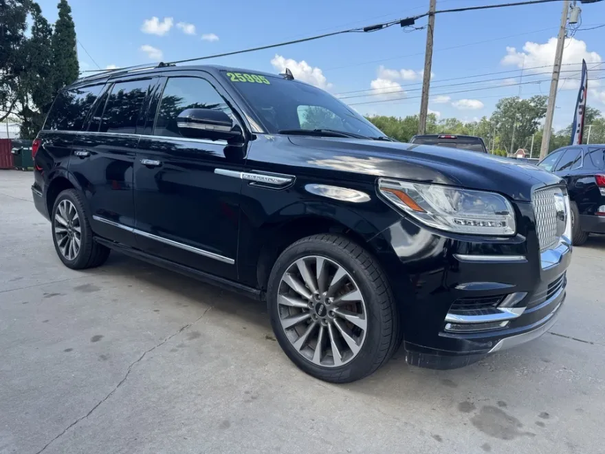 2018 Lincoln Navigator Select photo 1
